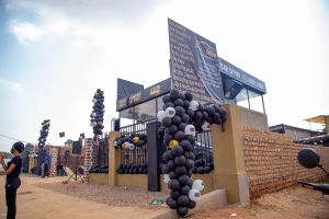 The Fixnrev mechanics experience on LyveCity