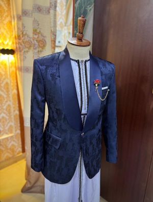 SILVER Styles Apparel image