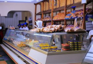 The Hotloaf Bakery experience on LyveCity