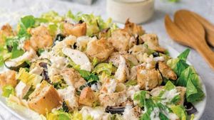 The Cafe Pora experience on LyveCity