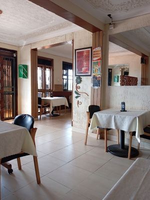 The Cafe Pora experience on LyveCity