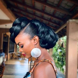 The The Sununu Effect Beauty Studio experience on LyveCity