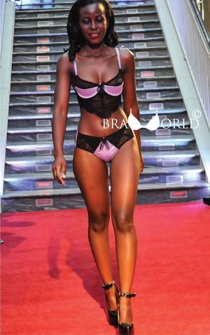 Bra World image