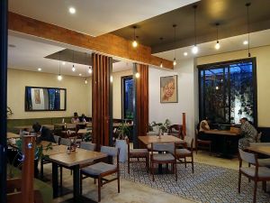 The La Cueva experience on LyveCity