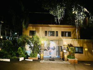 The Cask Lounge experience on LyveCity