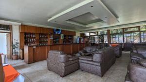 The The Copper Chimney experience on LyveCity