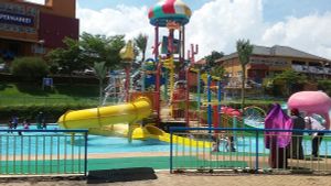 The Kids World Water Park experience on LyveCity